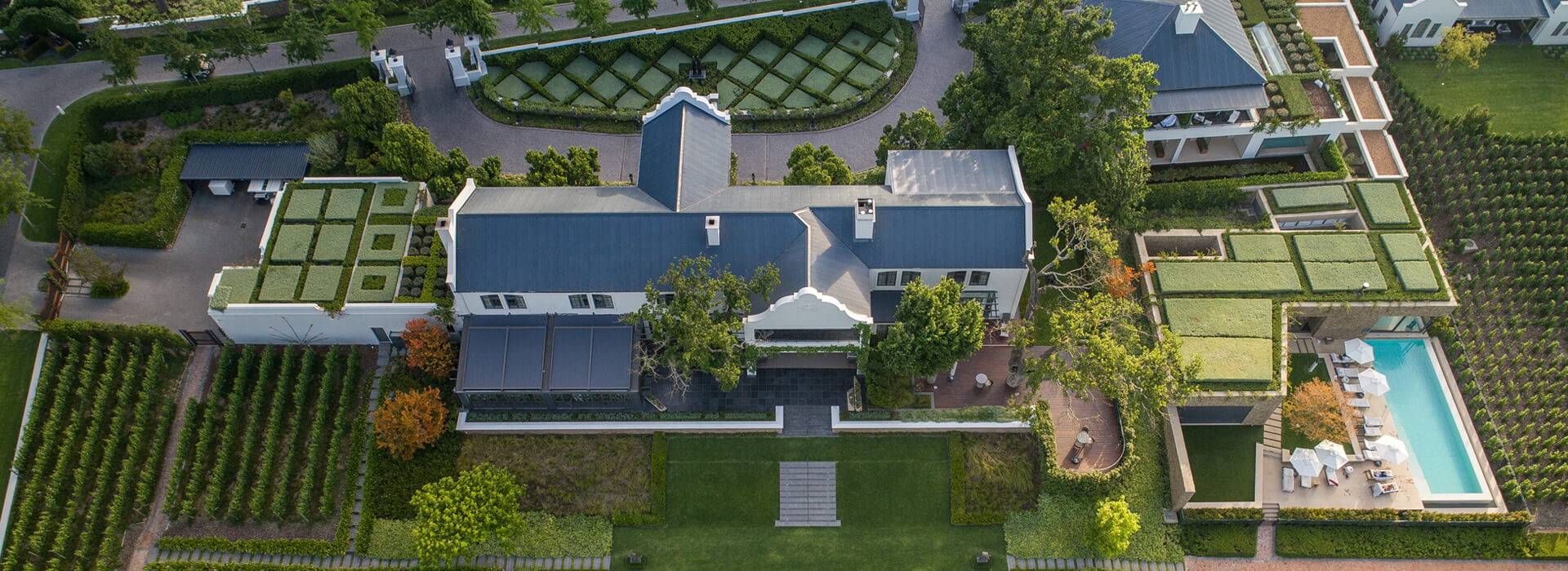 5b5f2f4ce8f14-Architecture Visual 1